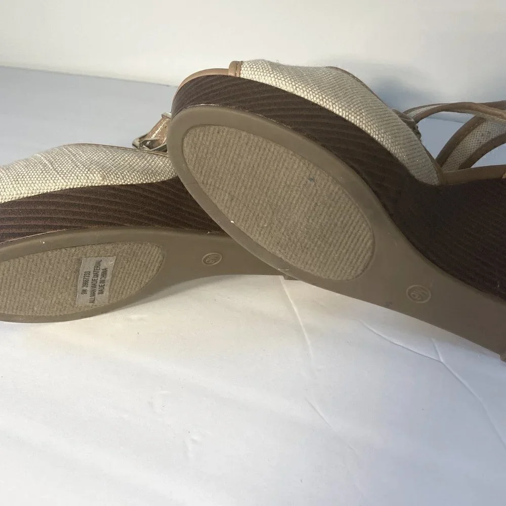 Natural Color Fabric T-Strap Wedge Sandal SZ 9W